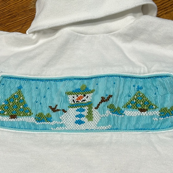Little Threads Christmas smocked outfit. Size 4T, runs small. Blue and white. - Picture 3 of 8